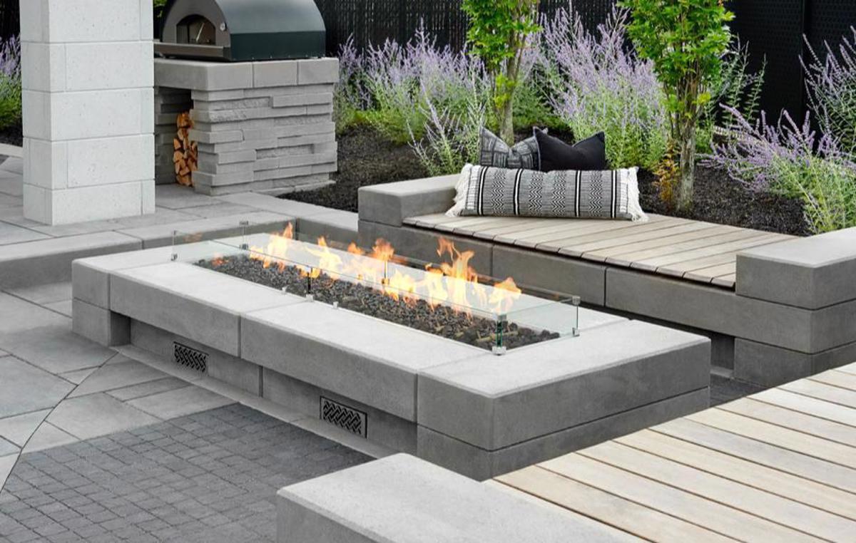 Techo-Bloc Before After Backyard Patio Mid-size View
