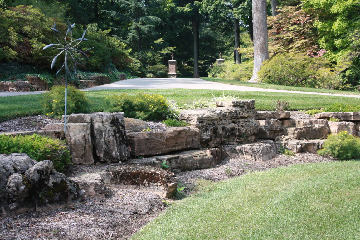 Weathered Limestone Bldrs & Ledge | Brickworks Supply