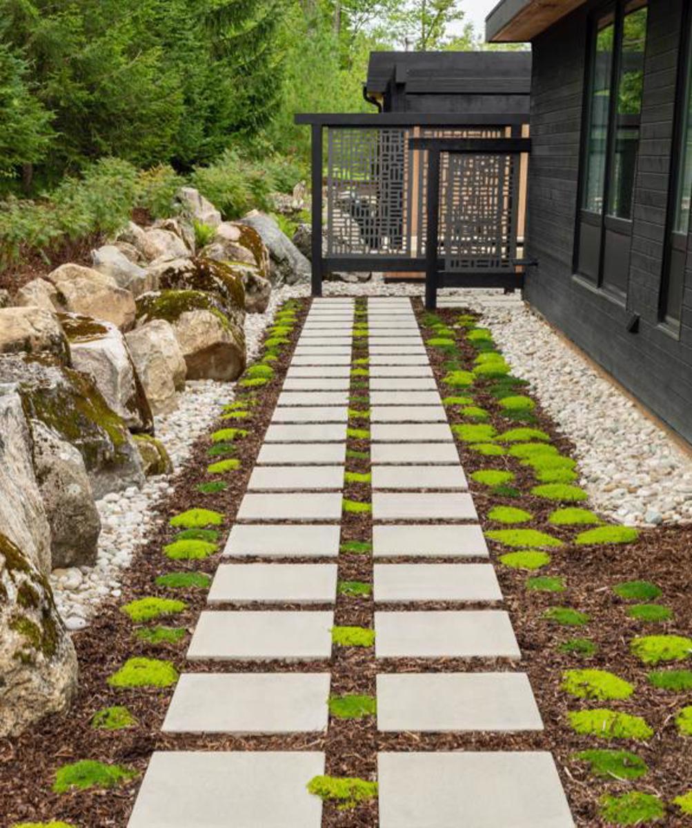 Techo-Bloc Blue Mountain Stepping Stones