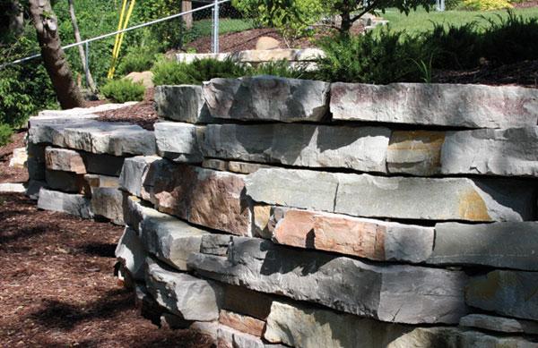 Halquist Chilton Outcropping Stone for Wall Design
