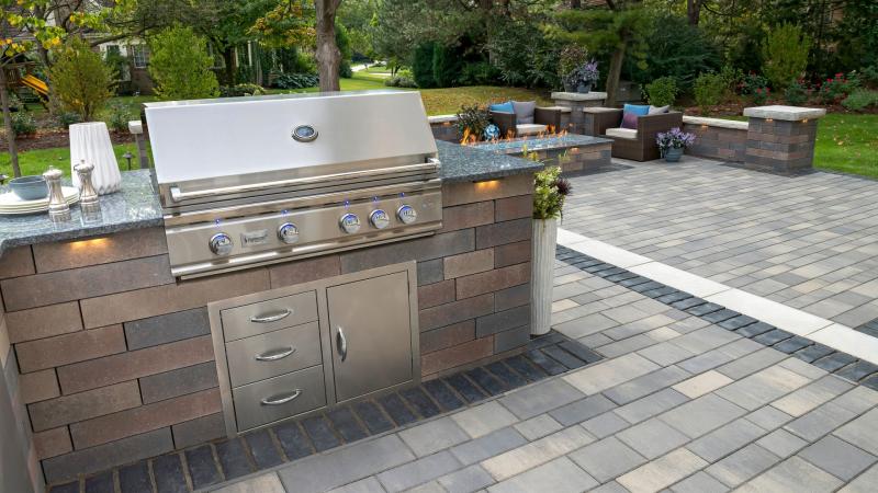 Unilock Hero Lineo Dimensional Stone Wall Sierra