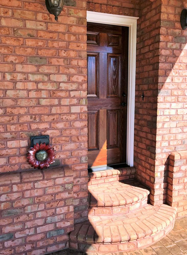 Stratford Rose red facebrick pine hall