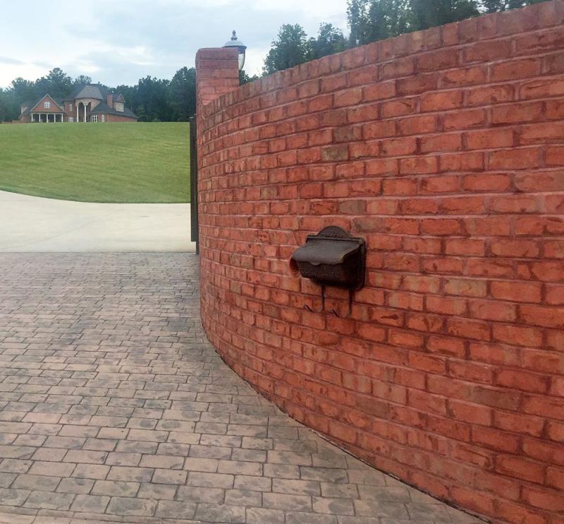 Stratford Rose red facebrick pine hall