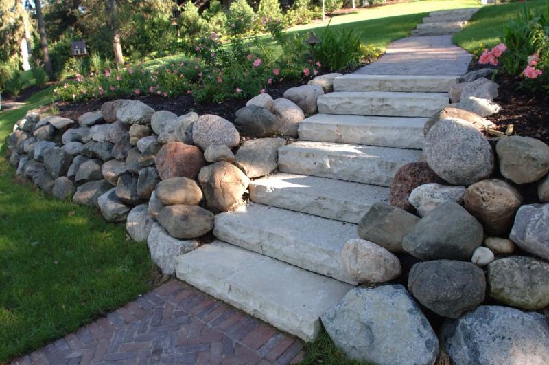 Eden Custom Steps Stone - Compact view of Eden’s custom steps.