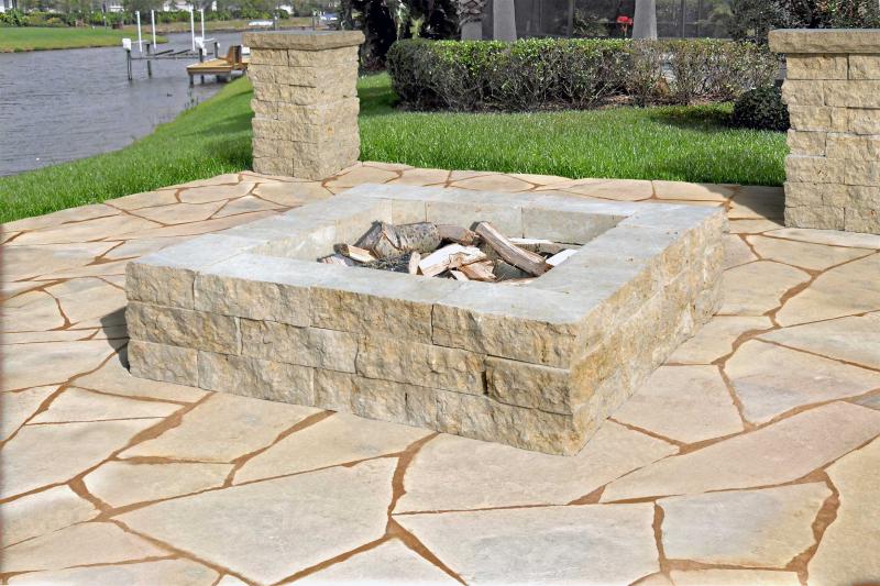 Fischer Mountain Bluff Firepit - Compact view of Fischer Mountain Bluff firepit.