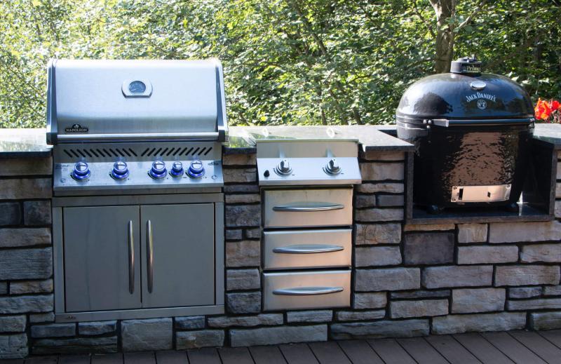 Quarry Ridge Weathered Edge Manistee Stone