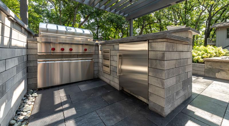 Unilock Lineo Dimensional Stone for Outdoor Kitchen