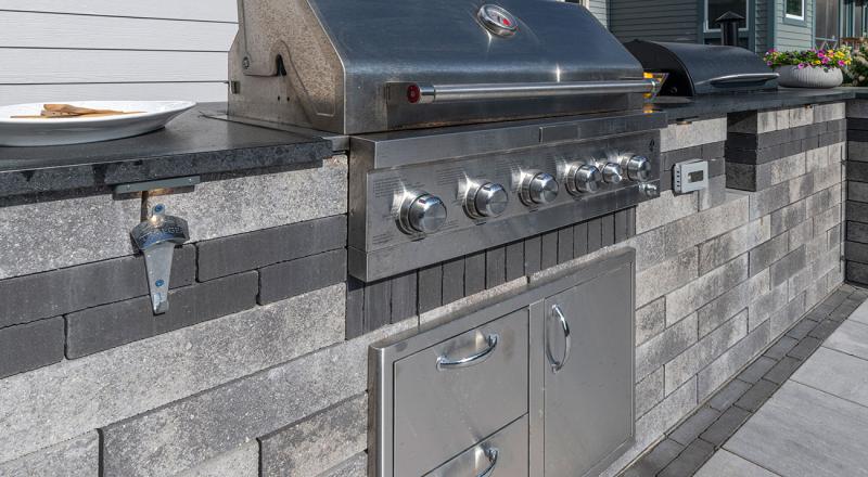 Unilock Lineo Dimensional Stone for Outdoor Kitchen