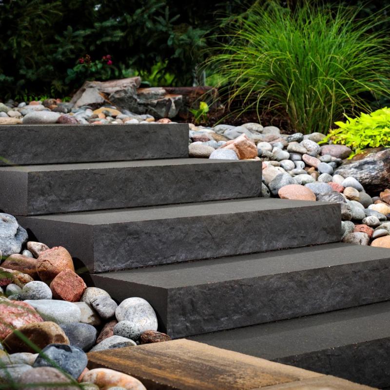 Landings Step in Natural Stone