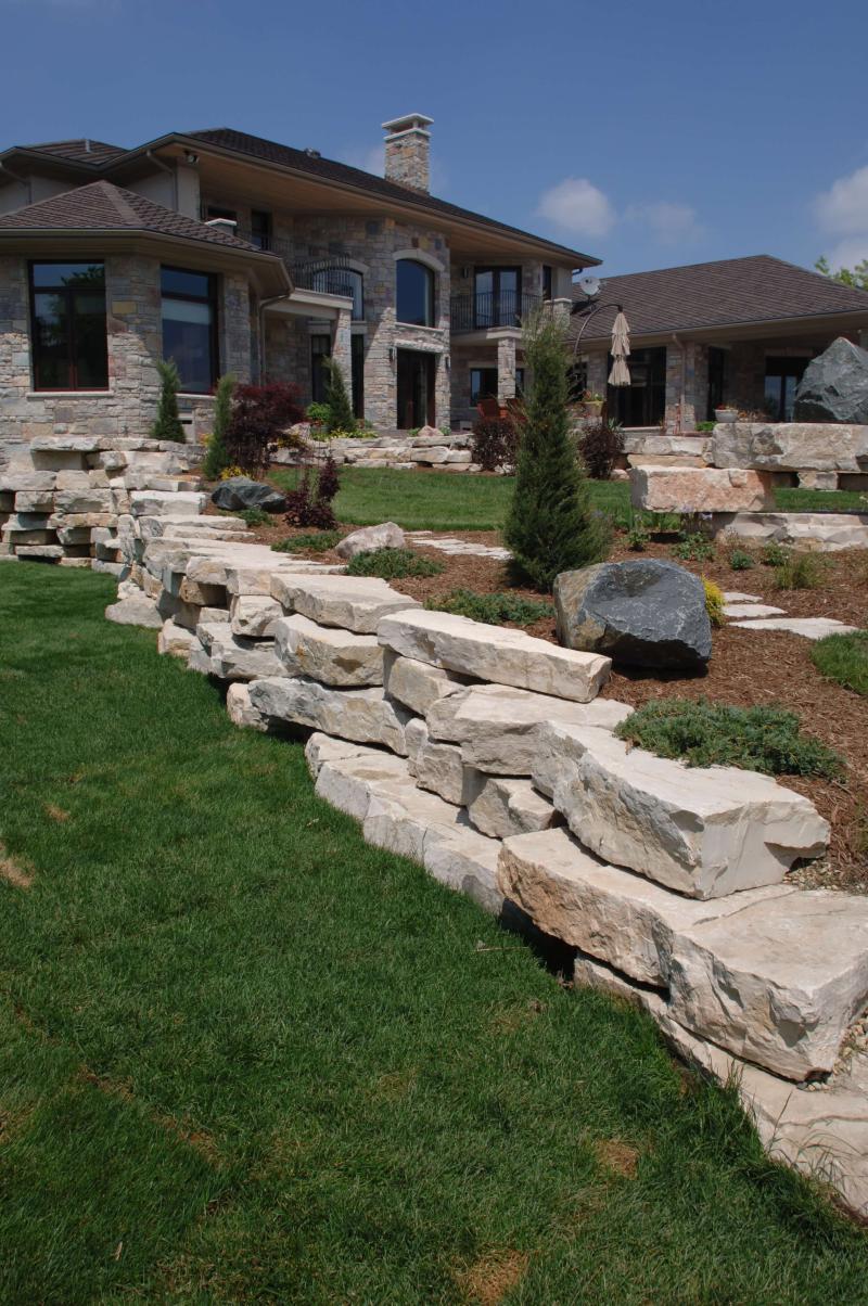 Eden Outcropping Stone