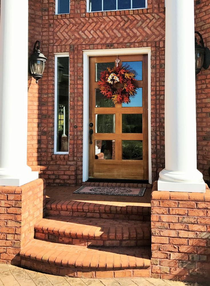 Stratford Rose red facebrick pine hall