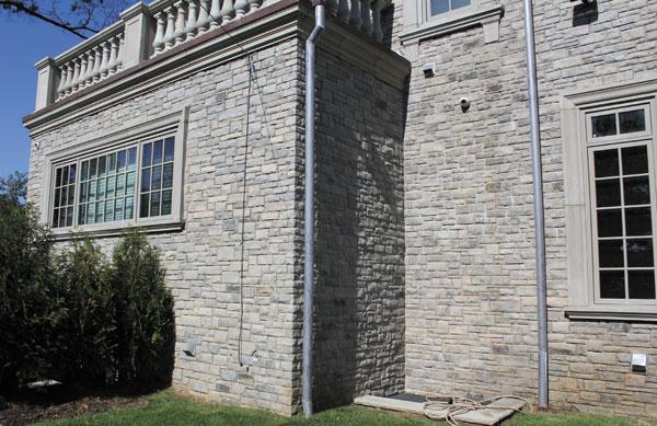 Charcoal Ledge Stone