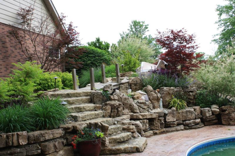 Earthworks Weathered Limestone