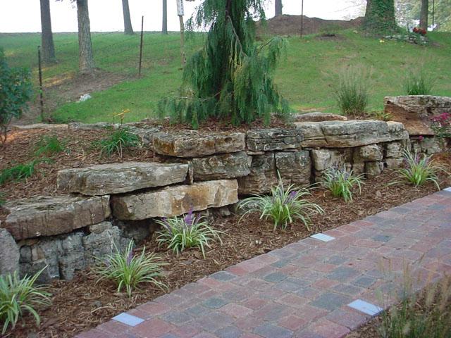 Earthworks Weathered Limestone Stone