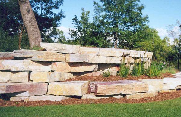 Halquist Chilton Outcropping Stone Compact View