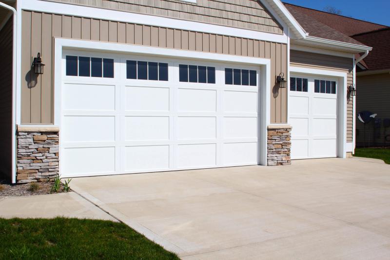 Quarry Ridge Rustic Ledgestone Frost Compact View
