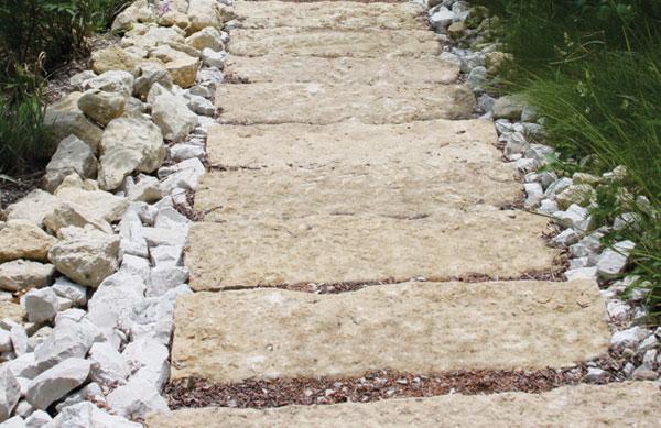 Halquist Lannon Park Stone Steps | Brickworks Supply