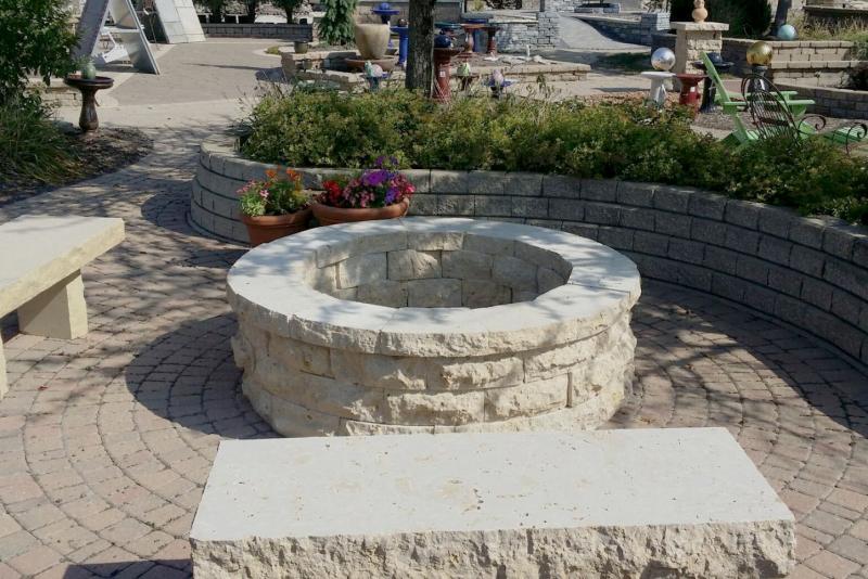 Fischer Mountain Bluff Fire Pit Compact View
