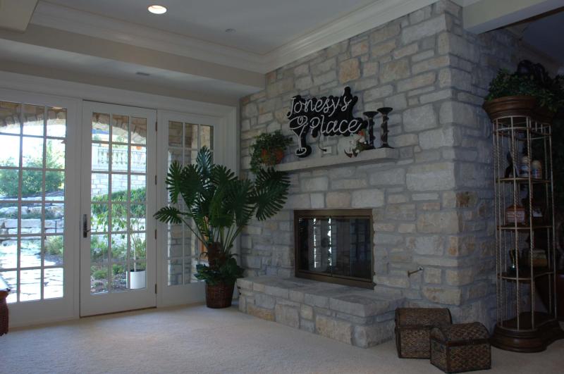 Windsor Tumbled Stone