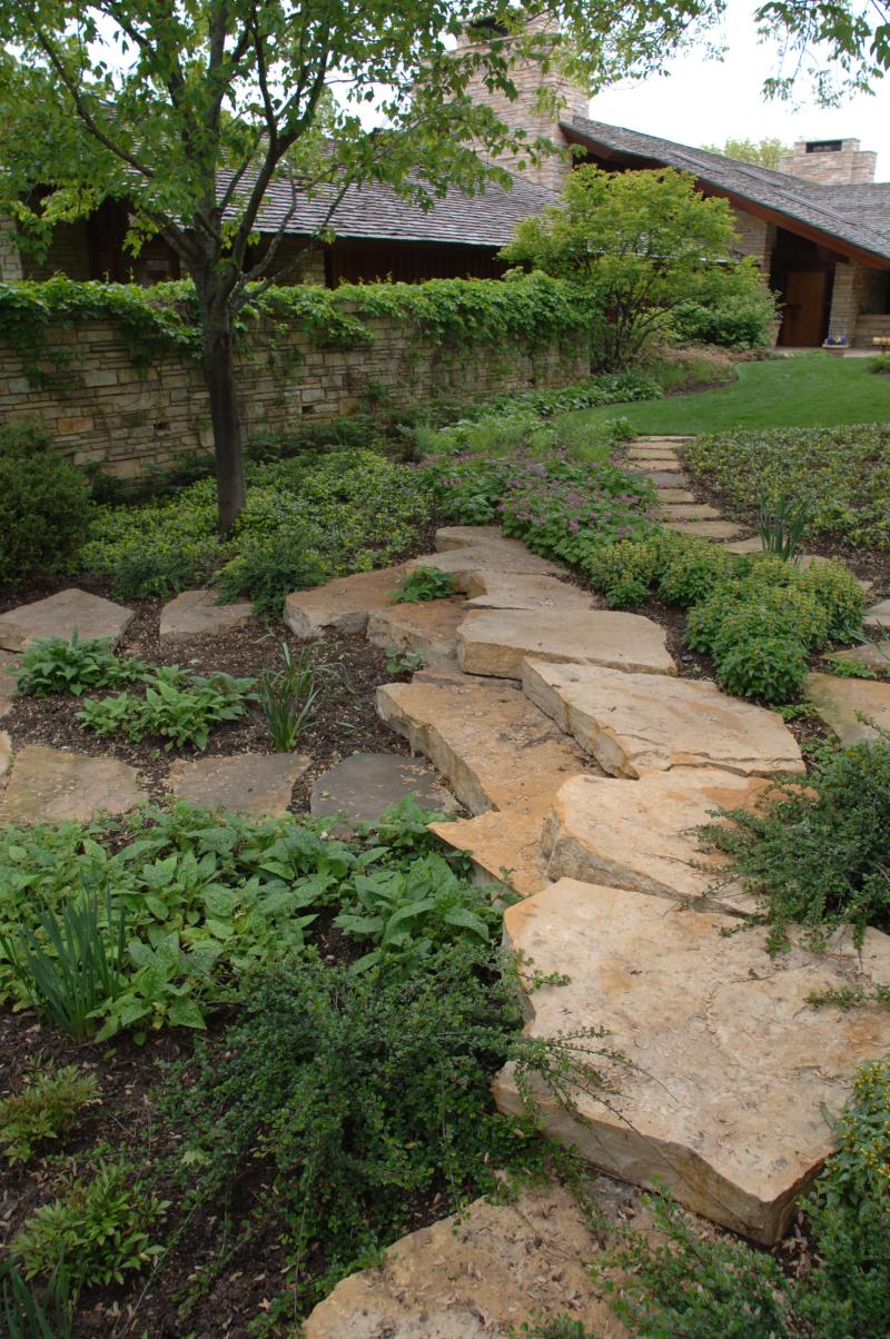 Eden Outcropping Stone
