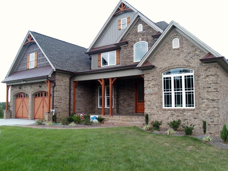 Southport gray brick pine hall