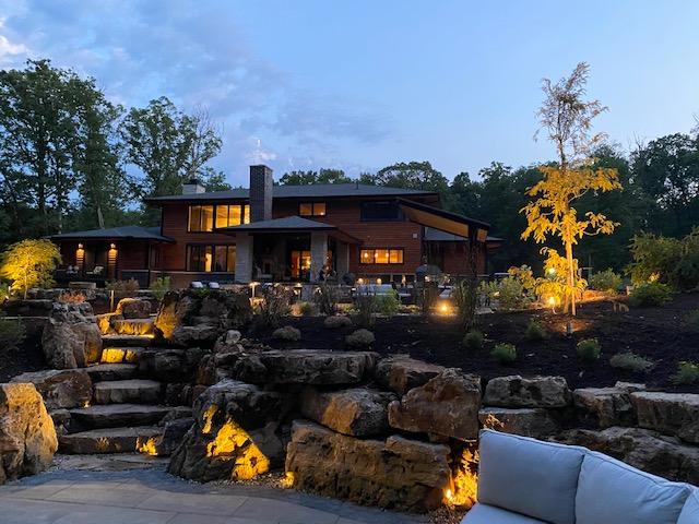 Weathered Limestone Ledgerock for Hardscaping