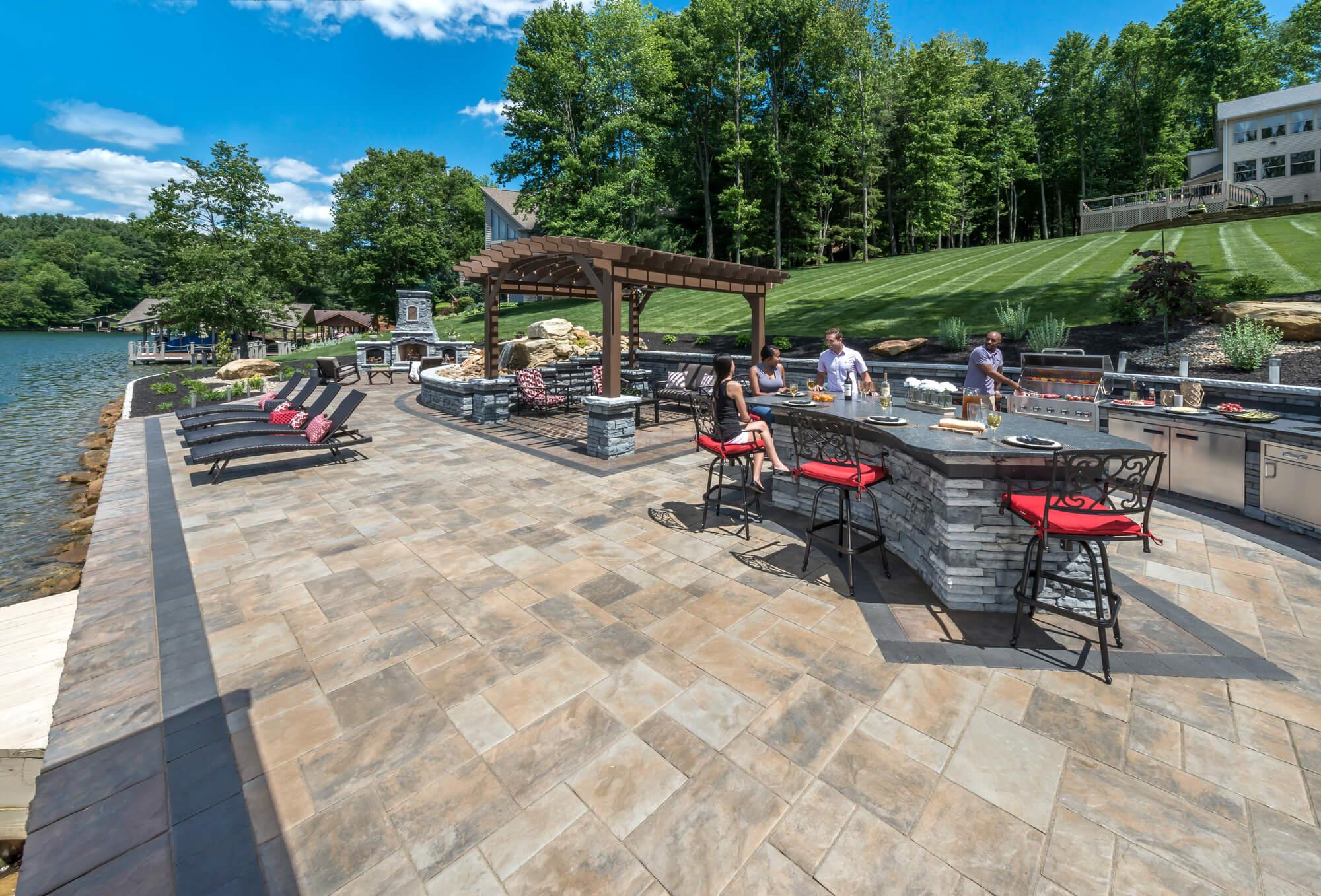 Rivercrest Wall Stone