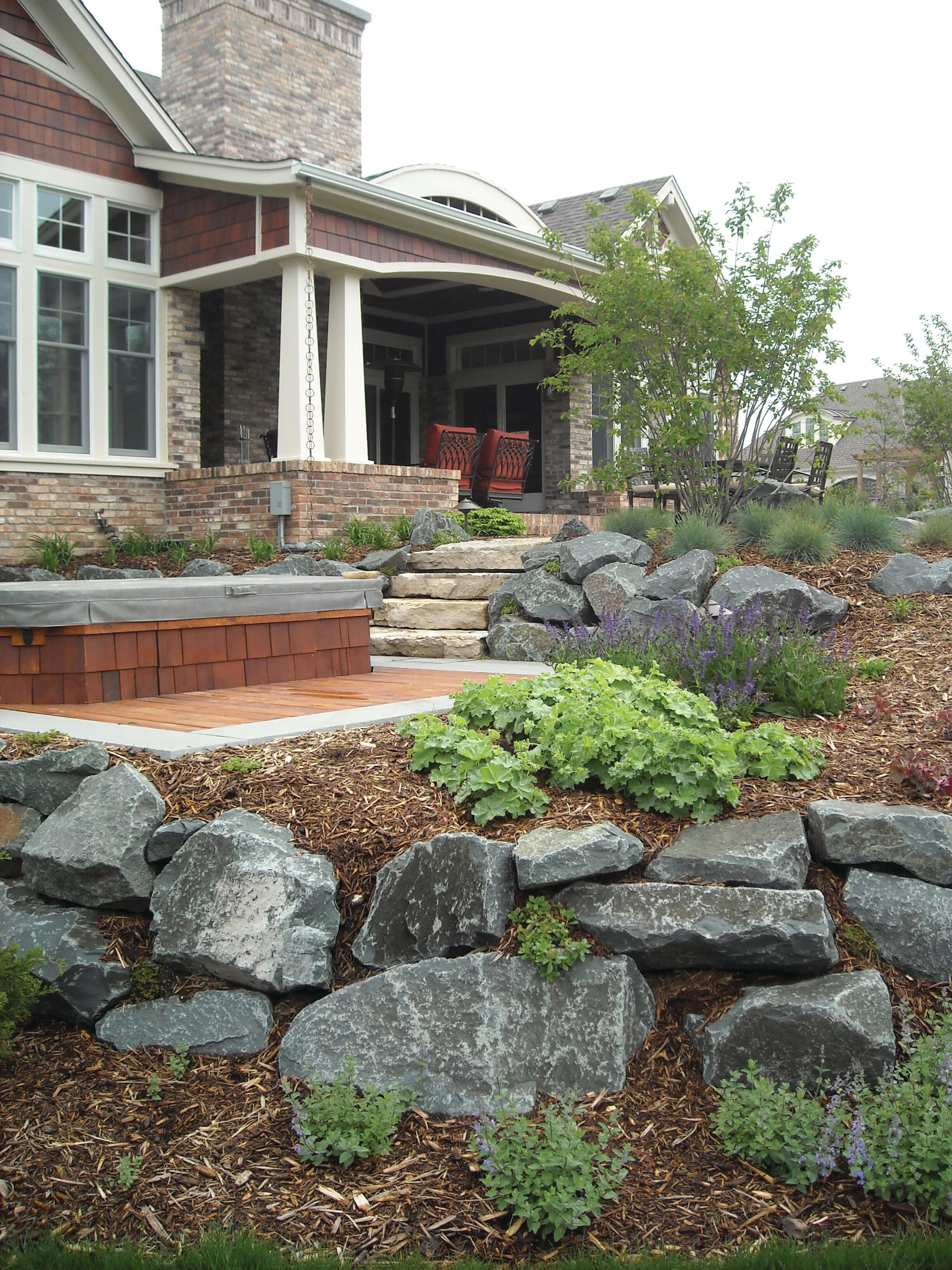 Gunmetal Granite Boulders for Garden Accents
