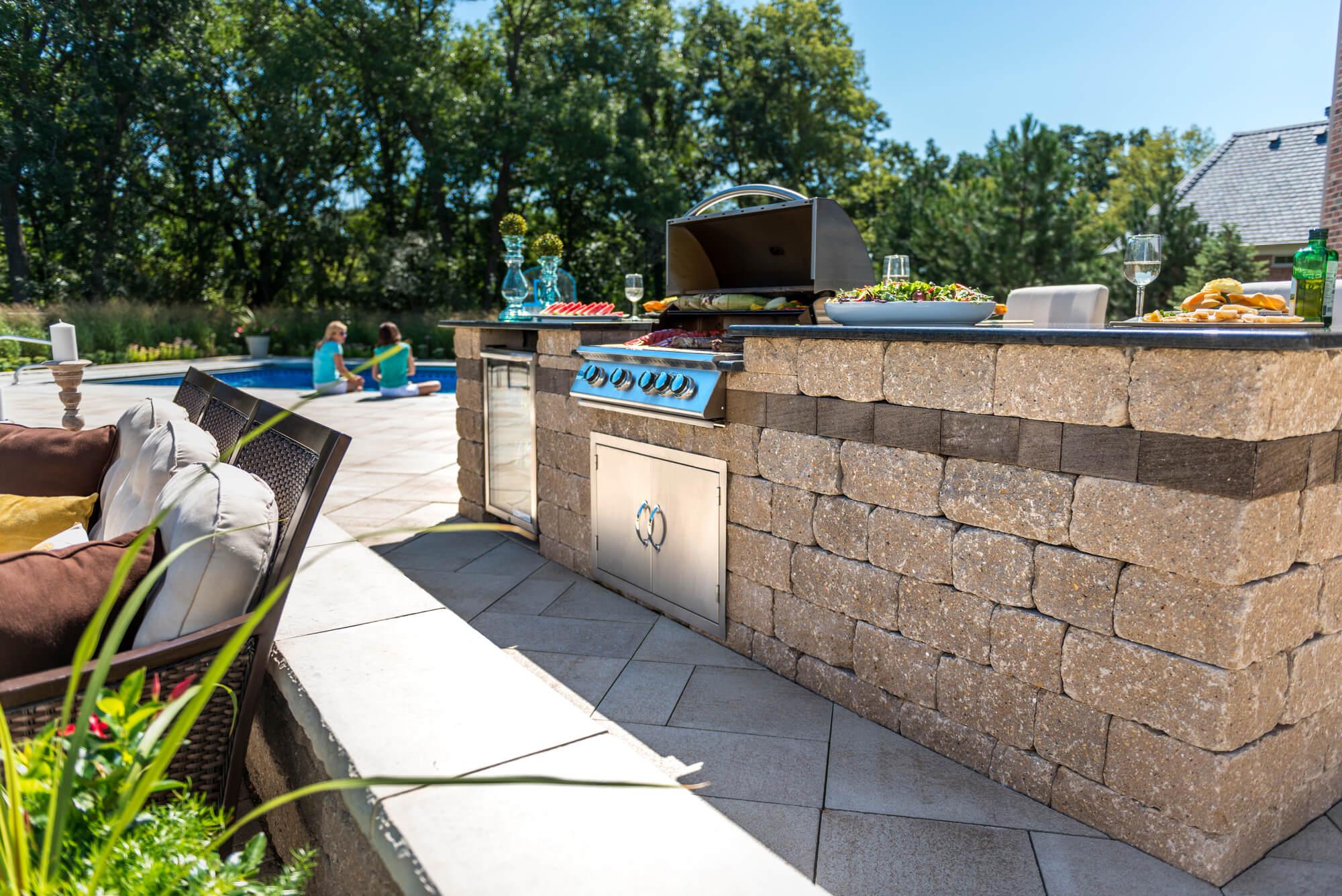 Umb Estate Wall Stone for Elegant Landscape Design