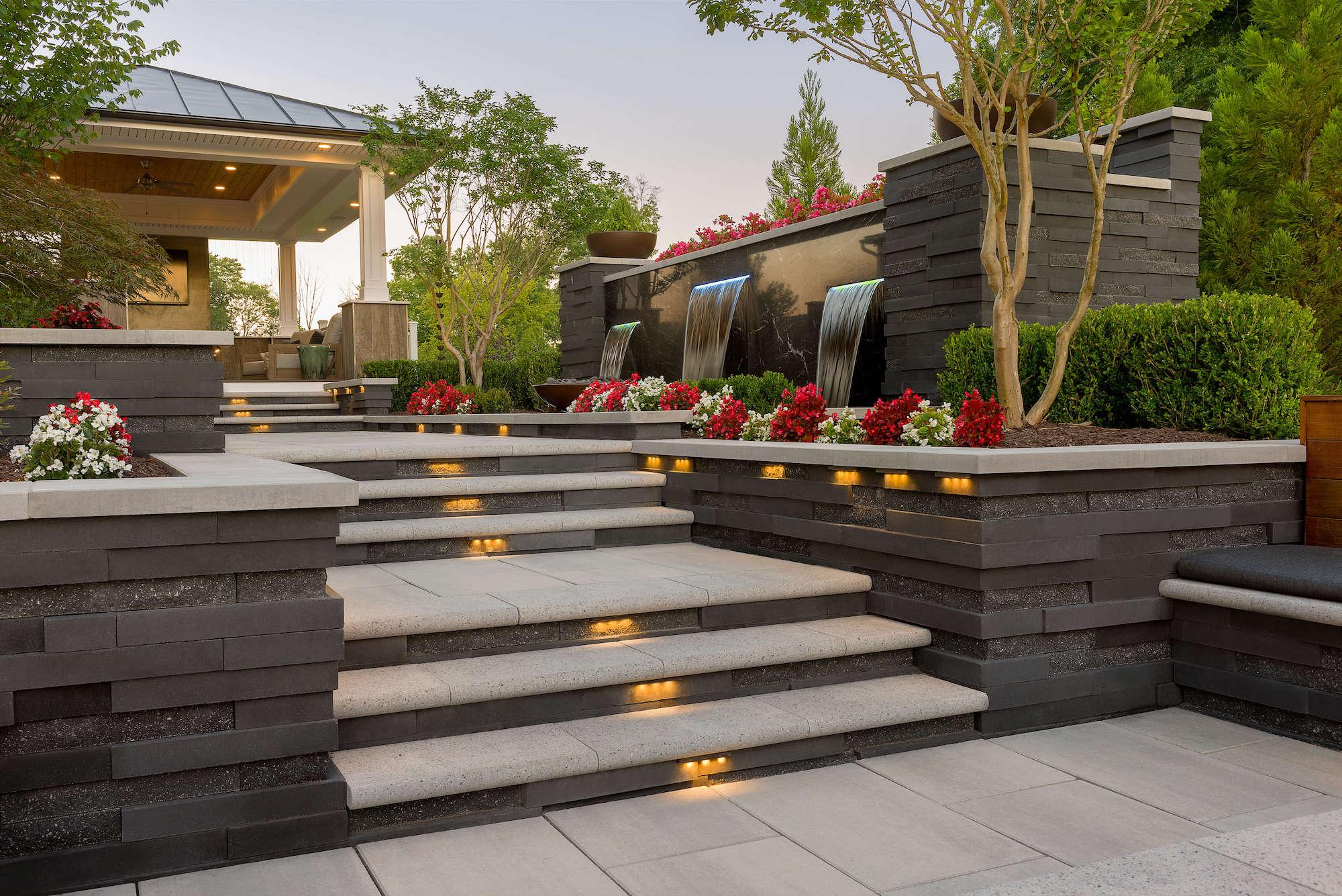 Techo-Bloc Graphix Wall Onyx Black