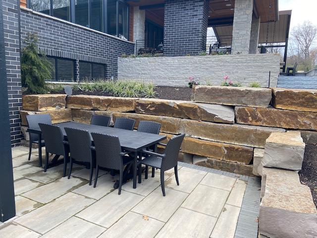 Stonebridge Ledgerock and Eden Drywall for Landscape Bed