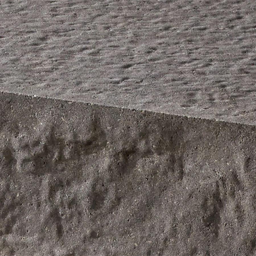 Landings Step Midnight Stone - Midnight-colored Landings step stone.