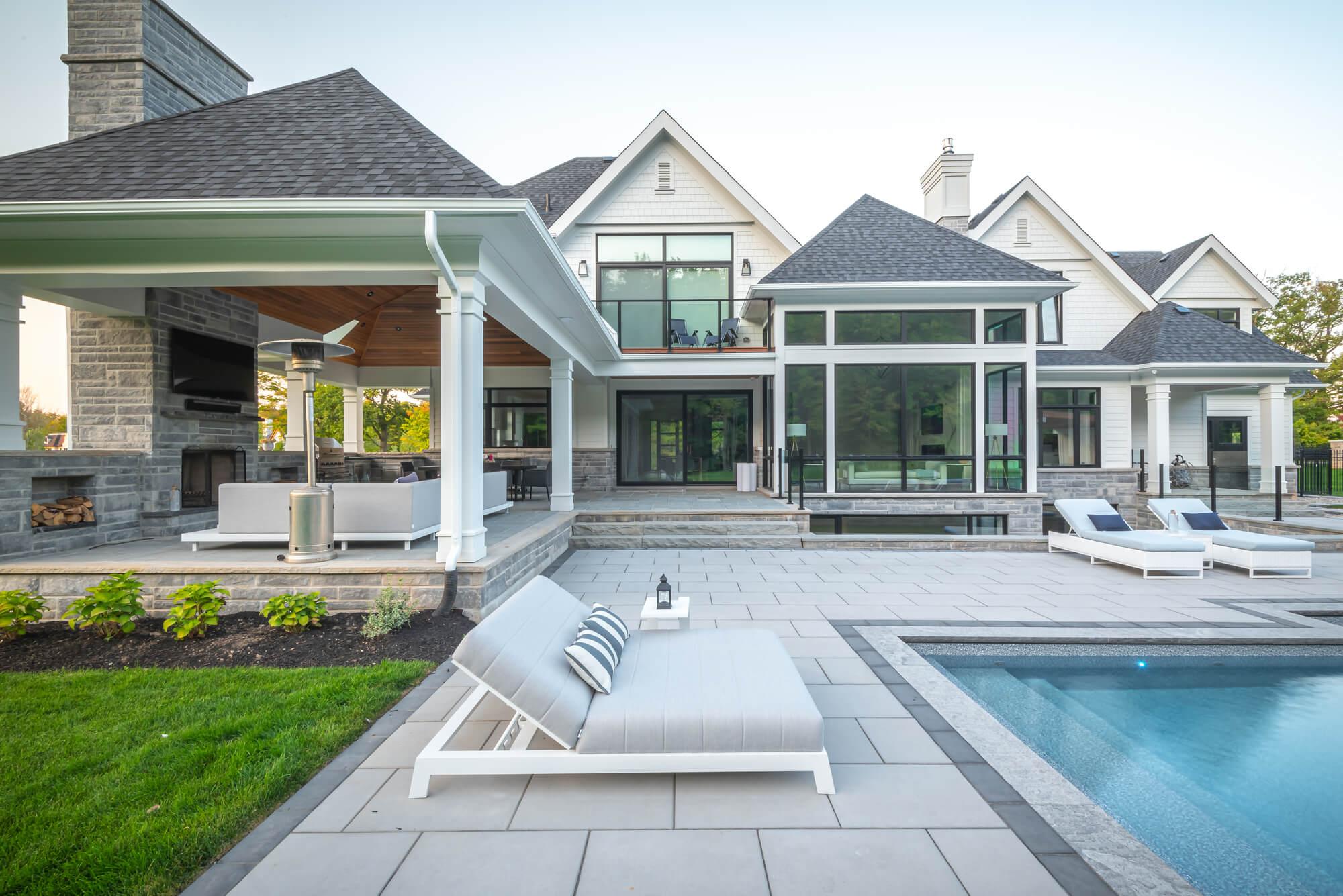 Beacon Hill Smooth Paver for Poolside Landscaping
