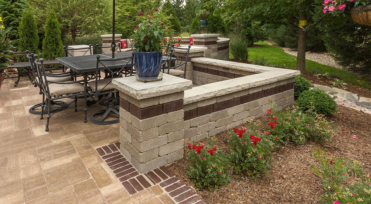 Unilock Olde Quarry Wall in Sandstone
