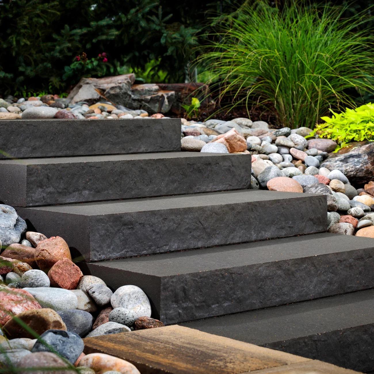 Landings Step in Natural Stone