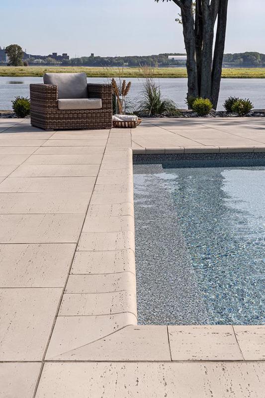 Bali Travertina Pool Coping