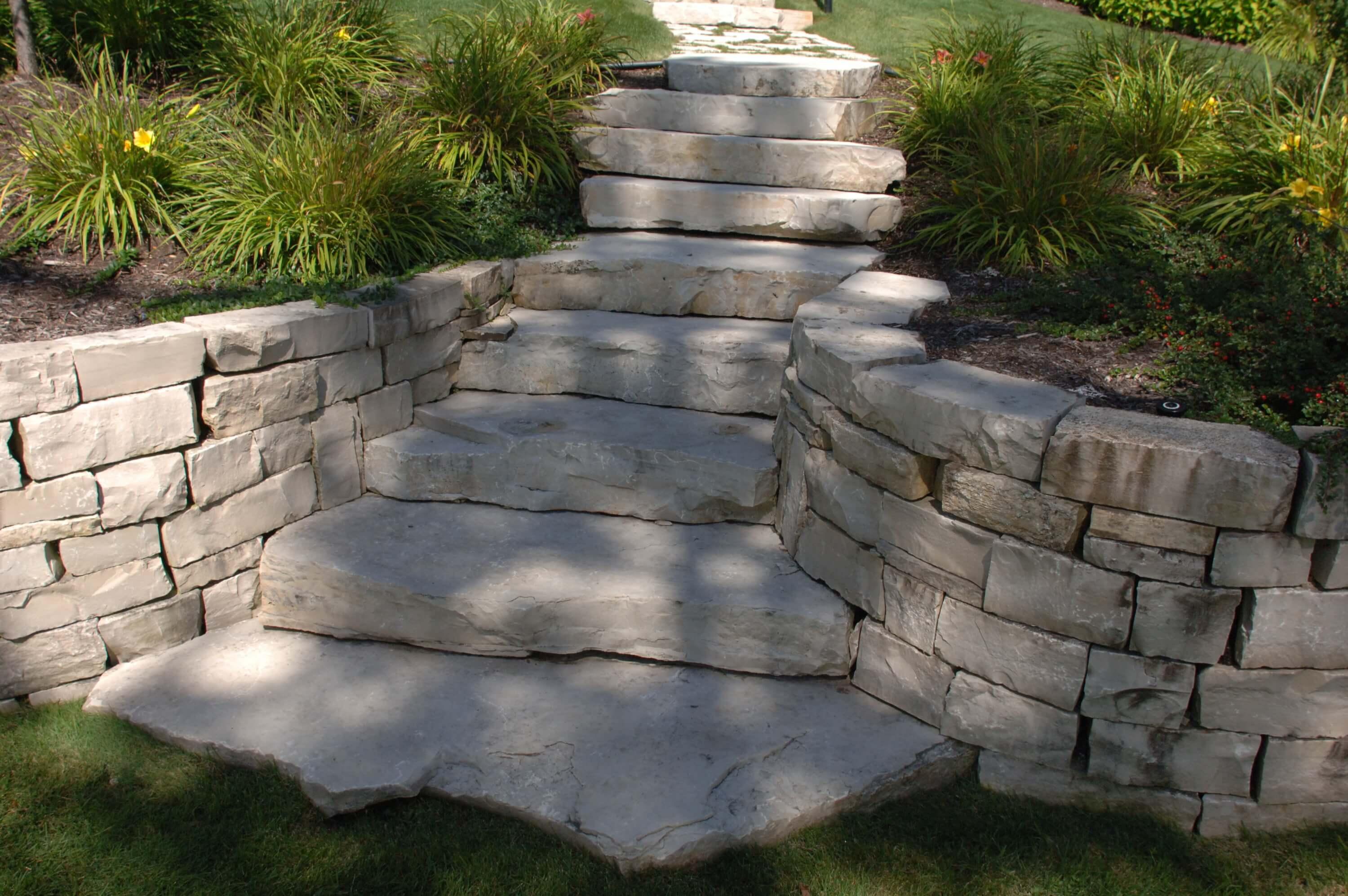 Eden Outcropping Steps Stone