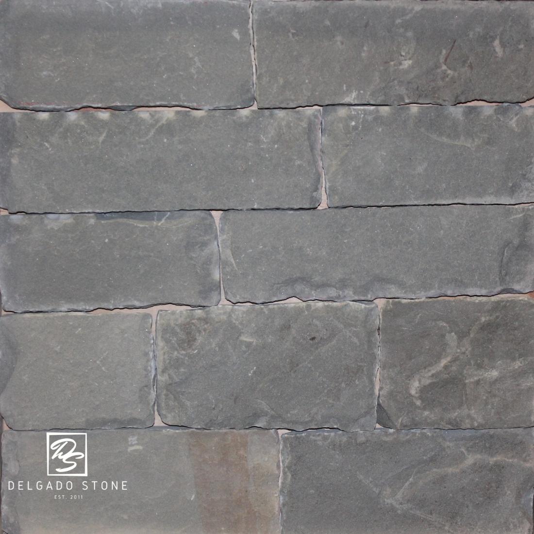 Colonial Wall Strip