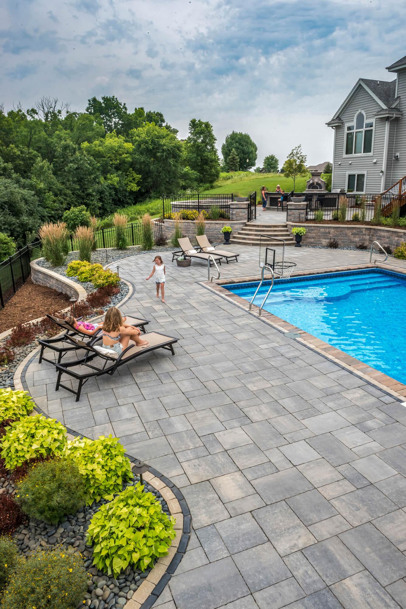 Bristol Valley Stone Paver by Extreme Exteriors