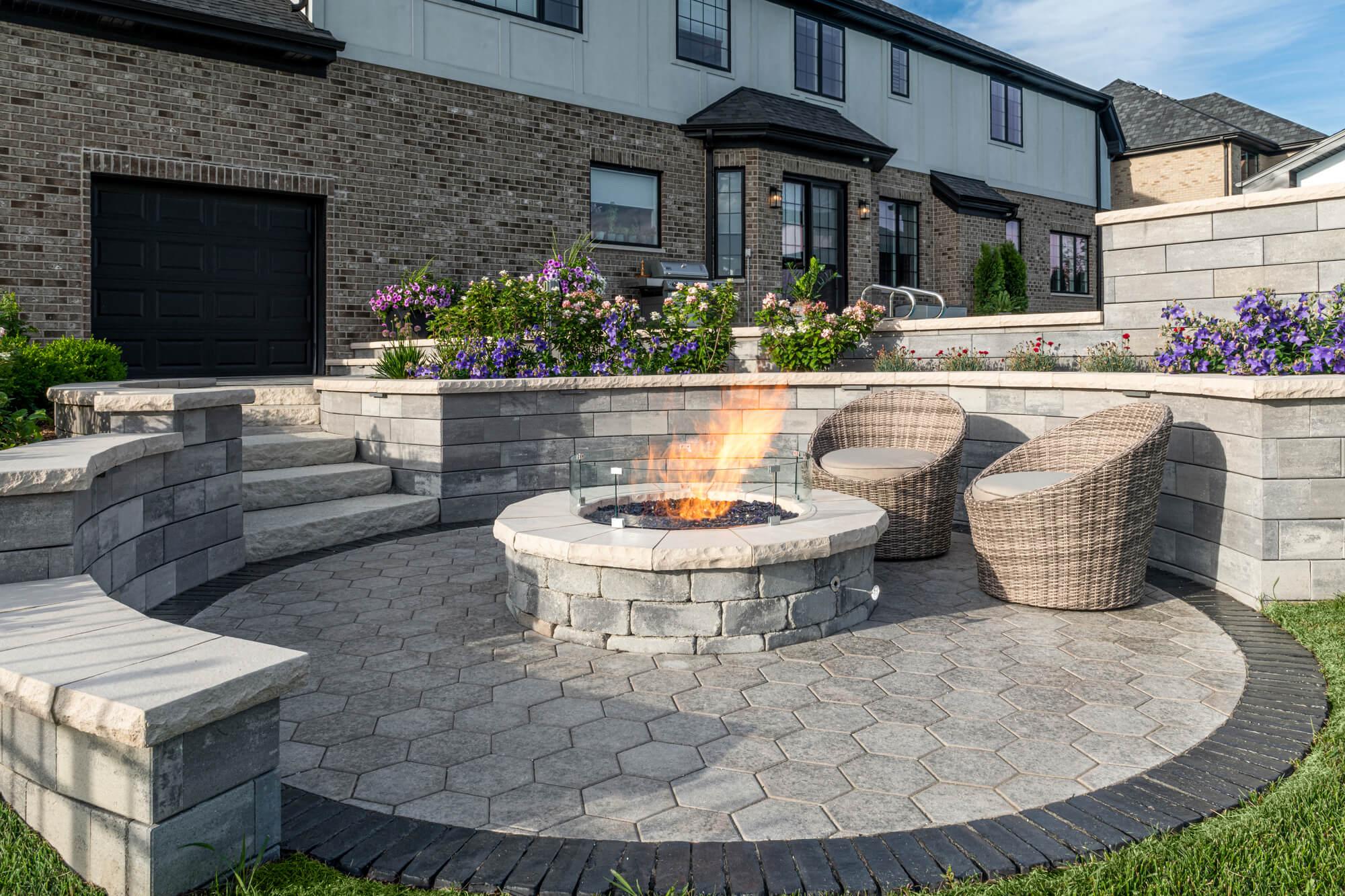 Unilock U-Cara Wall Treao Smooth Granito