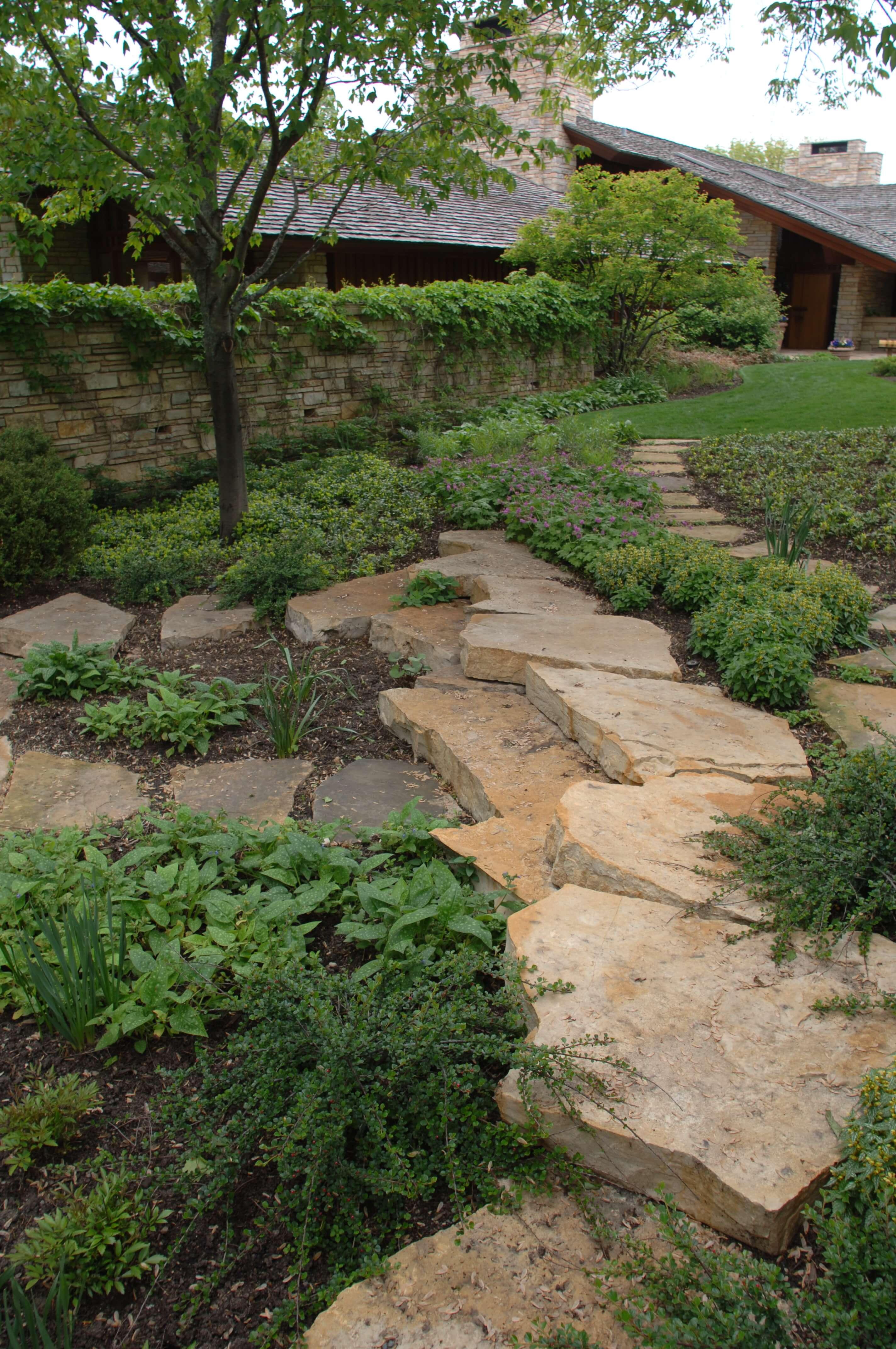 Eden Outcropping Stone